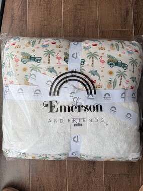 Emerson and Friends Coastal Christmas Twin Fleece Throw
